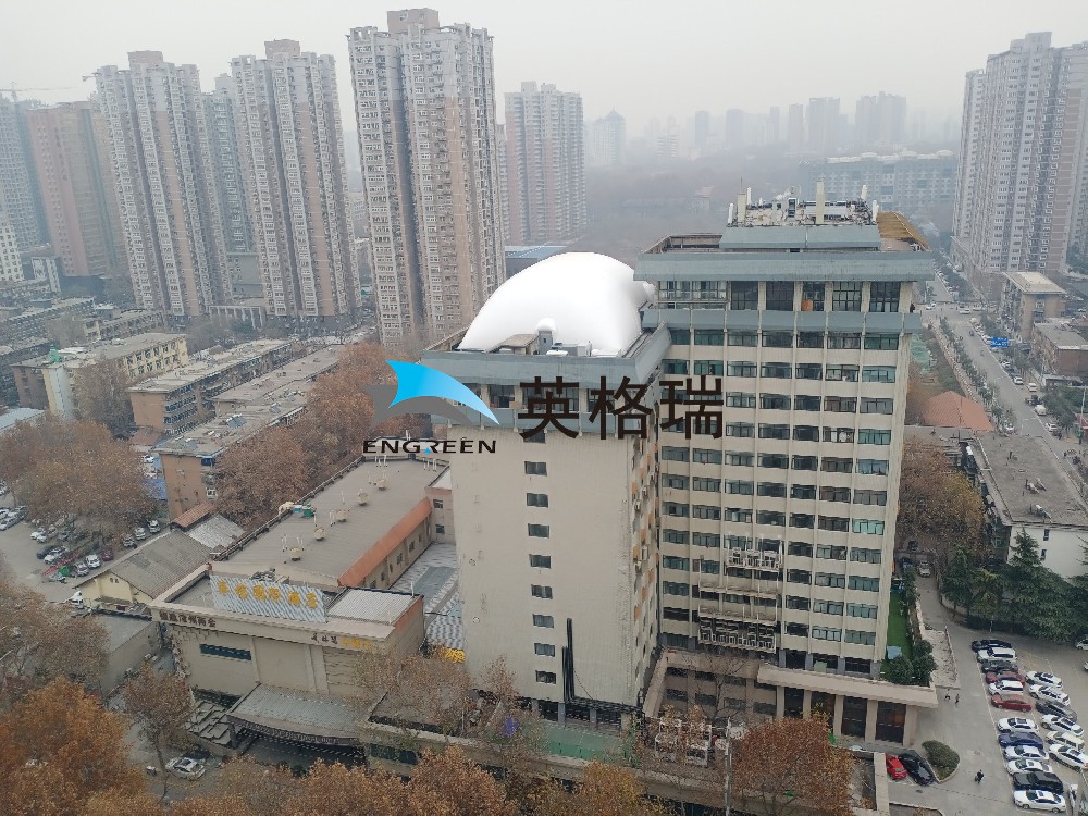 樓頂氣膜羽毛球館靈活利用城市空間，快速搭建減少工程干擾